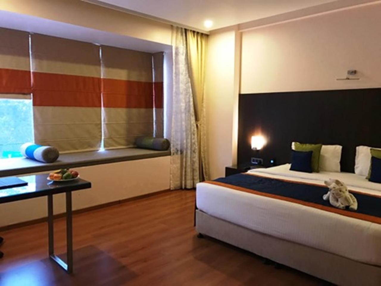 Hotel Central Park Манипала Экстерьер фото
